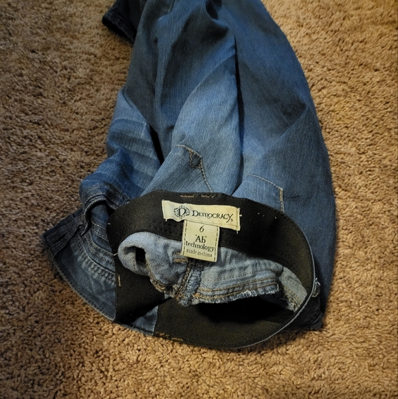 Democracy Jeans - Picture 3 of 14